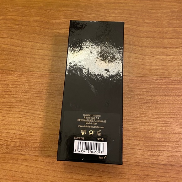 Christian Louboutin Velvet Matte Lip Color - Very Gil - Picture 12 of 13